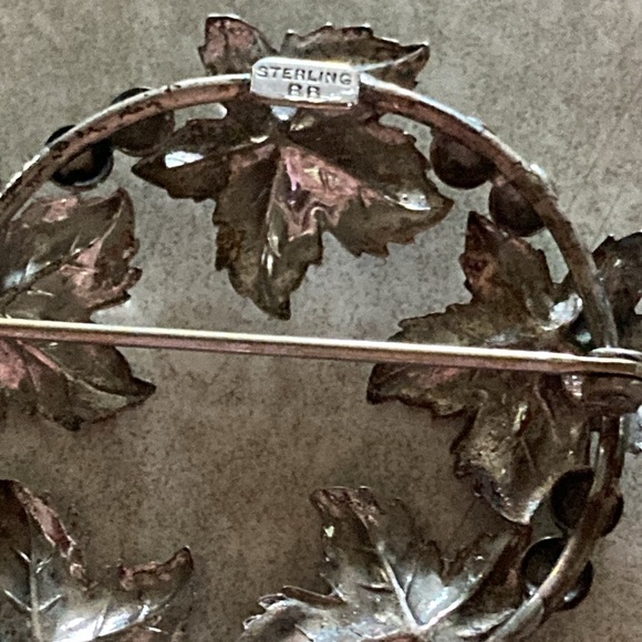 Wreath brooch - Picture 3 of 4